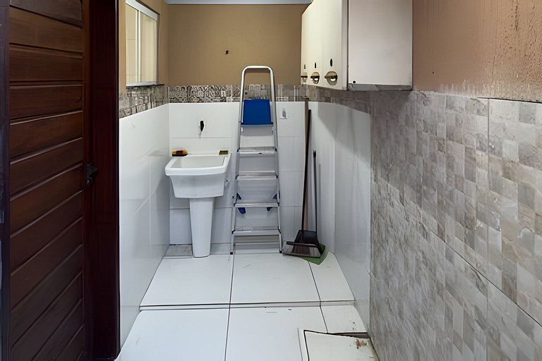 Casa Amarela Itaúna(WSL 4 min / SLS 1min)